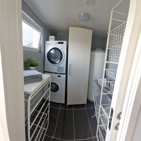 Modern * Μπέργκεν