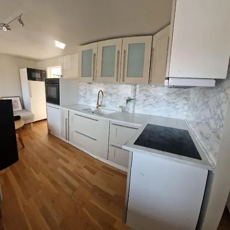 Modern * Μπέργκεν